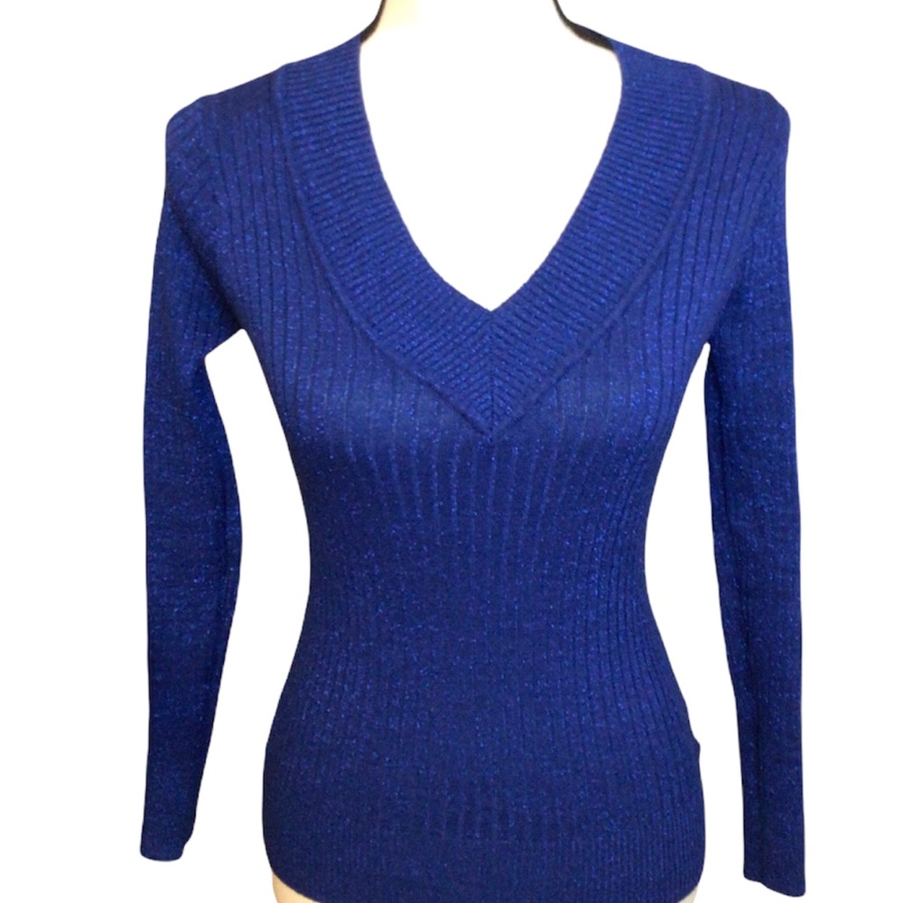 Energie Sparkling Blue V neck sweater top Size XL Junior’s